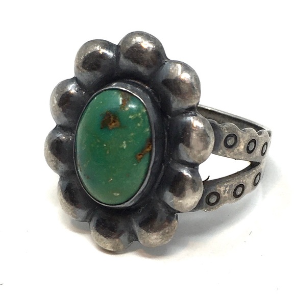 Vintage 925 Navajo Flower Ring - Picture 2 of 6